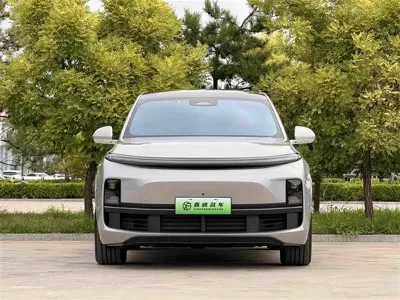 Li Auto Li L8 2023, 38000 км, за 205799 CNY