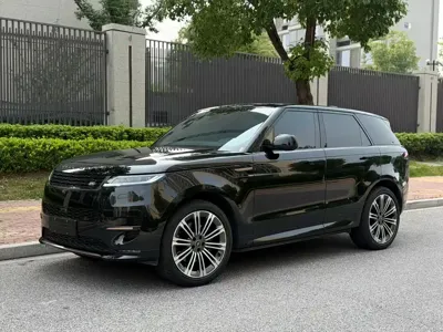 Land Rover Sport · 2023 год