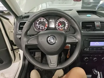 Skoda Yeti 2016, 128400 км, за 31300 CNY - фото 11