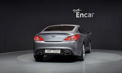Hyundai Genesis 2009, 121131 км, за 3200000 KRW