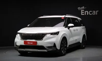 Kia Canival · 2023 год