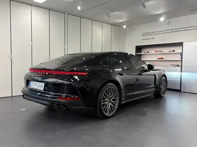 Porsche Panamera 2024, 5446 км, за 175000000 KRW