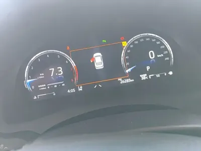 Toyota Camry 2023, 26200 км, за 128000 CNY - фото 12