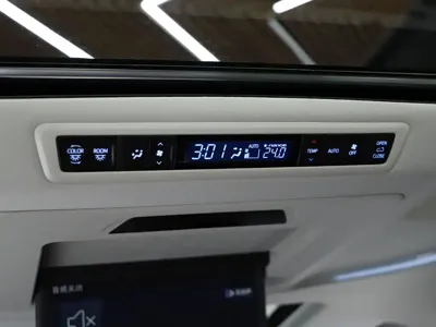 Toyota Vellfire 2021, 40000 км, за 498000 CNY - фото 11