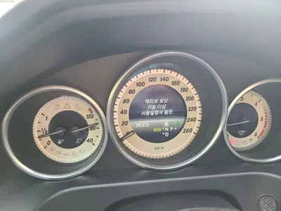 Mercedes-Benz E-Class 2016, 160883 км, за 9900000 KRW - фото 11