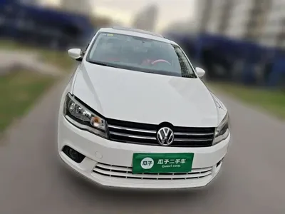 Volkswagen Jetta 2015, 103500 км, за 16700 CNY