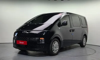 Hyundai Staria · 2023 год