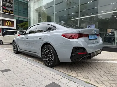 BMW i4 2025, 1324 км, за 48800000 KRW