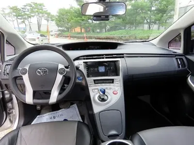 Toyota Prius 2013, 81370 км, за 9500000 KRW - фото 7
