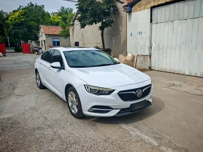 Buick Regal 2018, 90000 км, за 38000 CNY