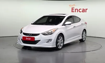 Hyundai Avante · 2012 год