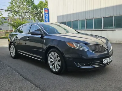 Lincoln MKS · 2014 год