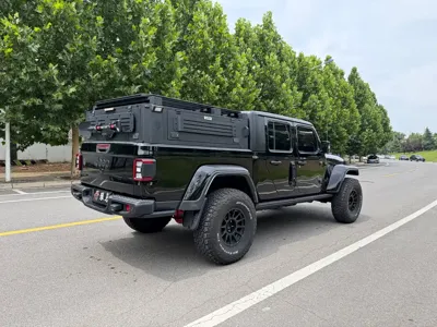 Jeep Gladiator 2023, 26000 км, за 275800 CNY - фото 7