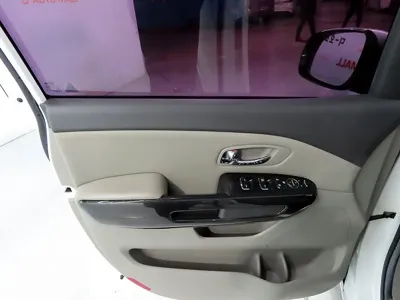 Kia Canival 2016, 180110 км, за 8800000 KRW - фото 13