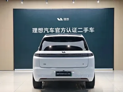 Li Auto Li L8 2025, 13600 км, за 265800 CNY