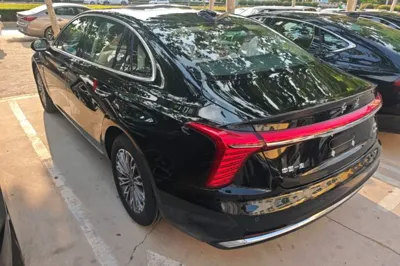 Hongqi H5 2025, 100 км, за 129949.98 CNY - фото 4