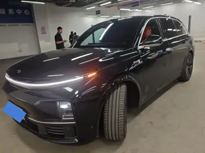 Li Auto Li L7 · 2025 год