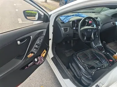 Hyundai Elantra Langdong 2015, 95399 км, за 20299 CNY - фото 12