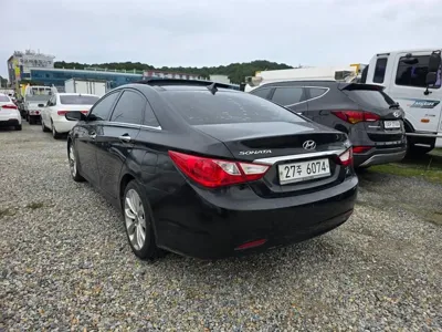 Hyundai Sonata 2011, 131998 км, за 3000000 KRW