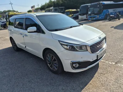 Kia Canival · 2017 год