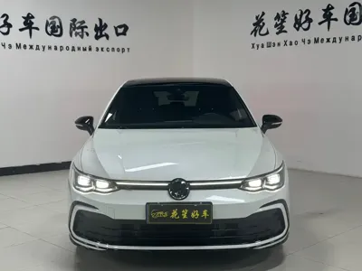 Volkswagen Golf 2021, 59000 км, за 108800 CNY