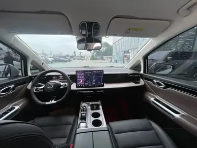 GAC Motor 传祺E8 PHEV 2024, 35000 км, за 143800 CNY - фото 5