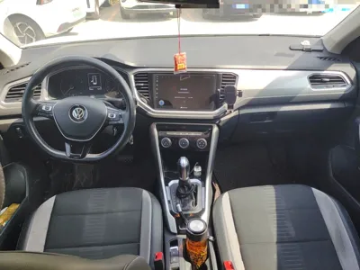 Volkswagen T-Roc 2018, 92000 км, за 60846.99 CNY - фото 18