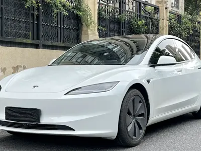 Tesla Model 3 · 2026 год