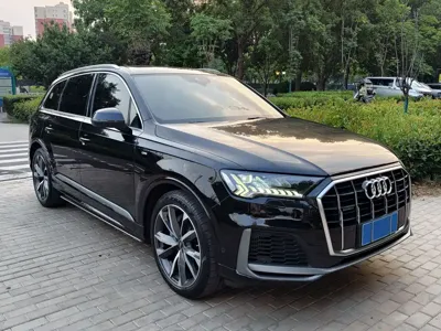 Audi Q7 2021, 82000 км, за 265000 CNY