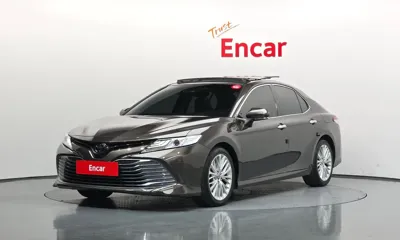 Toyota Camry · 2019 год