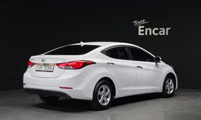 Hyundai Avante 2015, 178031 км, за 4790000 KRW