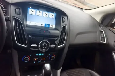 Ford Focus 2017, 28900 км, за 61260.77 CNY - фото 26