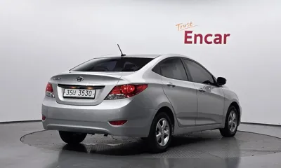 Hyundai Accent 2015, 20391 км, за 7290000 KRW