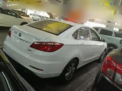 Changan Eado 2016, 51100 км, за 14800 CNY - фото 3