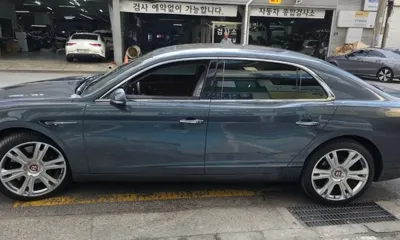 Bentley Flying Spur 2018, 67500 км, за 57500000 KRW