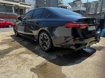 BMW 5-Series 2024, 11500 км, за 63470000 KRW