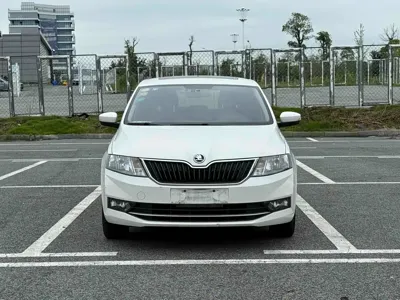 Skoda Rapid Spaceback 2018, 73000 км, за 29800 CNY