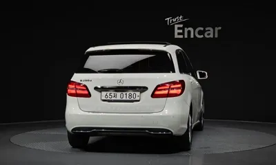 Mercedes-Benz B-Class 2017, 111438 км, за 9990000 KRW