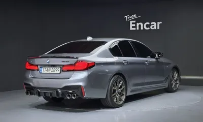 BMW 5-Series · 2017 год
