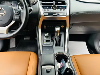 Lexus NX 2019, 75000 км, за 125800 CNY - фото 16