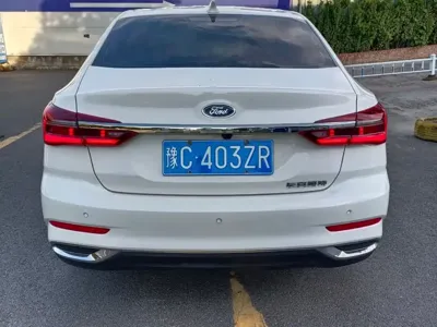 Ford Escort 2022, 30000 км, за 64800 CNY - фото 13