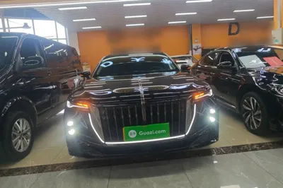 Hongqi H9 2025, 26000 км, за 215012.97 CNY