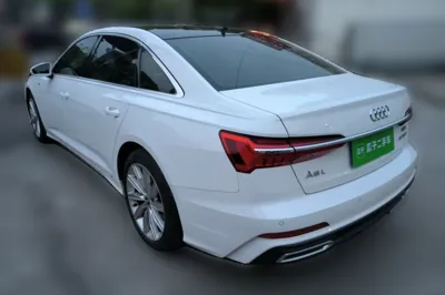 Audi A6L 2020, 103699 км, за 179500.38 CNY