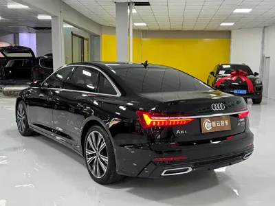 Audi A6L 2022, 24800 км, за 241800 CNY - фото 7