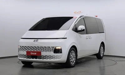 Hyundai Staria · 2022 год