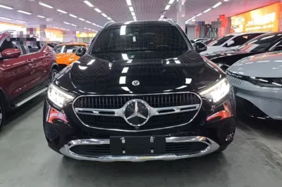 Mercedes-Benz GLC 2025, 18900 км, за 292387.46 CNY