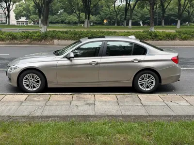 BMW 3 Series 2013, 170000 км, за 35800 CNY