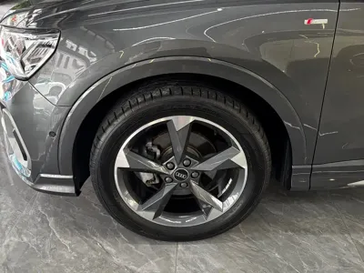 Audi Q3 2022, 22799 км, за 188800 CNY - фото 17