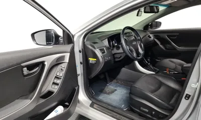Hyundai Avante 2016, 39342 км, за 9200000 KRW - фото 10