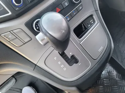 Hyundai Starex 2019, 221561 км, за 8800000 KRW - фото 9